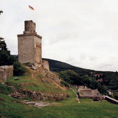 Falkenstein (Taunus), Burgruine