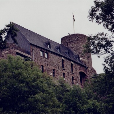 Hengebach, Burg