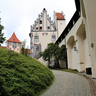 Hohes, Schloss