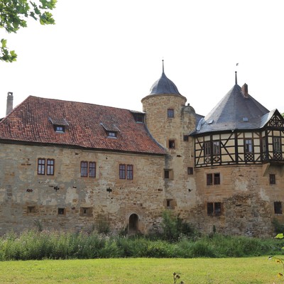 Irmelshausen, Wasserschloss