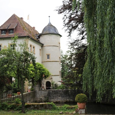 Kleinbardorf, Wasserschloss