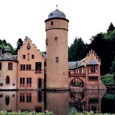 Mespelbrunn, Schloss