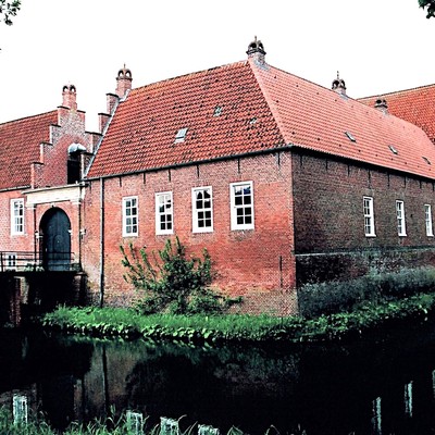 Osterburg (Krummhorn), Burg